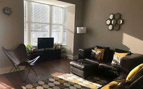 Margate'S Modern Luxury Apartment